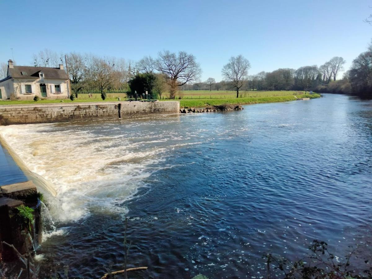 Canal * Val D'Oust